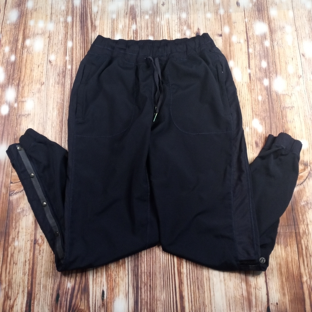 LULULEMON WOMEN'S JOGGERS PANT WITH SNAP BUTTONS SIZE 6